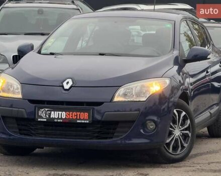 Рено Меган 2009 у Харкові на Automoto.ua Синій Рено Меган, об'ємом двигуна 1.6 л та пробігом 239 тис. км за 7200 $, фото 1 на Automoto.ua