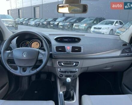Рено Меган 2009 у Львові на Automoto.ua Синій Рено Меган, об'ємом двигуна 1.5 л та пробігом 244 тис. км за 5940 $, фото 37 на Automoto.ua