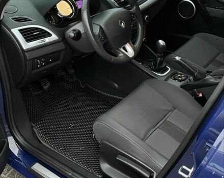 Синий Рено Меган, объемом двигателя 1.6 л и пробегом 252 тыс. км за 5999 $, фото 4 на Automoto.ua