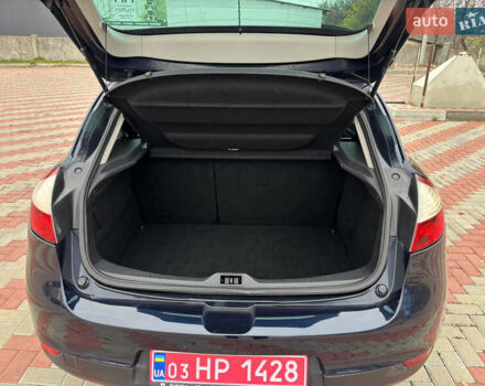 Синій Рено Меган, об'ємом двигуна 1.6 л та пробігом 177 тис. км за 6550 $, фото 15 на Automoto.ua