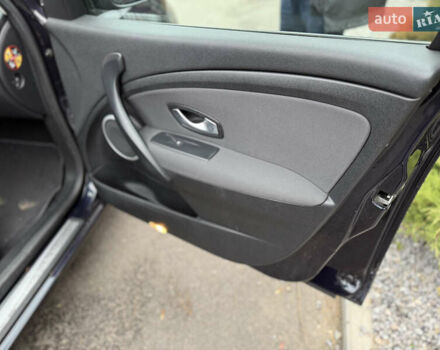 Синий Рено Меган, объемом двигателя 0 л и пробегом 200 тыс. км за 6600 $, фото 60 на Automoto.ua