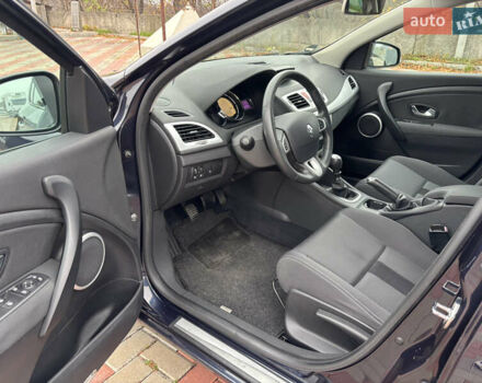 Синій Рено Меган, об'ємом двигуна 1.6 л та пробігом 177 тис. км за 6550 $, фото 8 на Automoto.ua