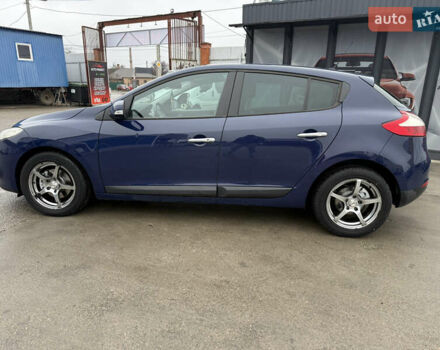 Синій Рено Меган, об'ємом двигуна 1.9 л та пробігом 220 тис. км за 6500 $, фото 2 на Automoto.ua