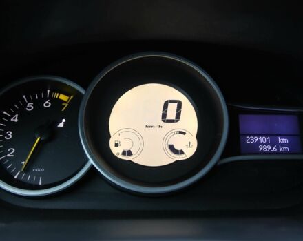 Синий Рено Меган, объемом двигателя 1.6 л и пробегом 239 тыс. км за 6900 $, фото 14 на Automoto.ua