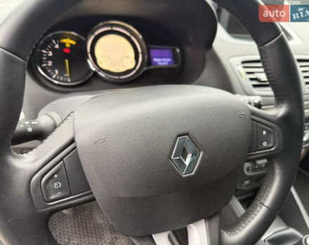 Синій Рено Меган, об'ємом двигуна 1.9 л та пробігом 220 тис. км за 6500 $, фото 15 на Automoto.ua