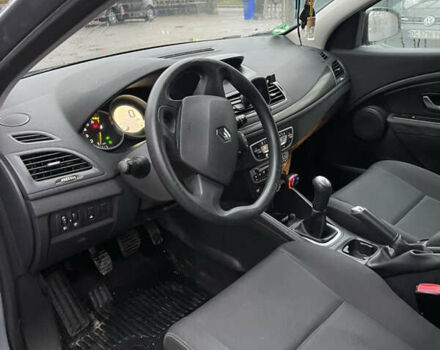 Синий Рено Меган, объемом двигателя 1.6 л и пробегом 167 тыс. км за 7000 $, фото 12 на Automoto.ua