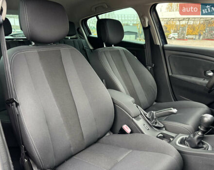 Синій Рено Меган, об'ємом двигуна 1.6 л та пробігом 177 тис. км за 6550 $, фото 12 на Automoto.ua