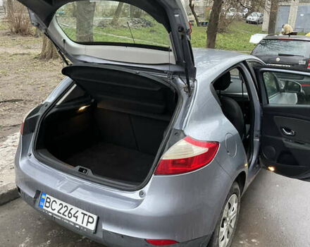 Синий Рено Меган, объемом двигателя 1.6 л и пробегом 167 тыс. км за 7000 $, фото 1 на Automoto.ua