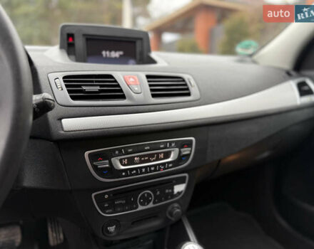 Синий Рено Меган, объемом двигателя 0 л и пробегом 200 тыс. км за 6600 $, фото 35 на Automoto.ua