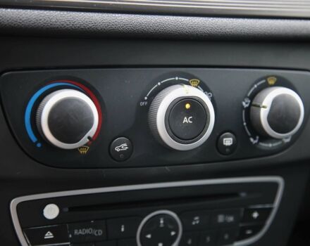 Синий Рено Меган, объемом двигателя 1.6 л и пробегом 239 тыс. км за 6900 $, фото 17 на Automoto.ua