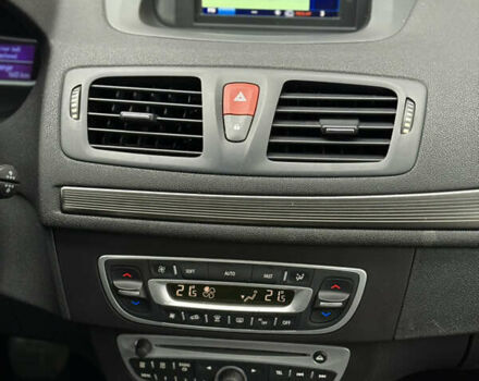 Синий Рено Меган, объемом двигателя 1.6 л и пробегом 168 тыс. км за 7999 $, фото 15 на Automoto.ua