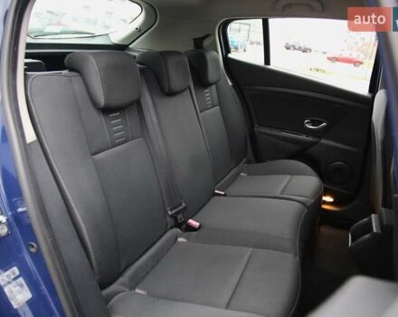Синий Рено Меган, объемом двигателя 1.6 л и пробегом 239 тыс. км за 6900 $, фото 8 на Automoto.ua