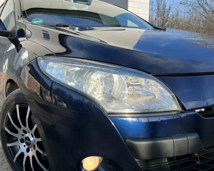 Синий Рено Меган, объемом двигателя 1.6 л и пробегом 186 тыс. км за 6750 $, фото 3 на Automoto.ua