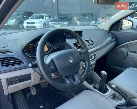 Рено Меган 2009 у Львові на Automoto.ua Синій Рено Меган, об'ємом двигуна 1.5 л та пробігом 244 тис. км за 5940 $, фото 16 на Automoto.ua
