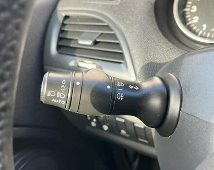 Синий Рено Меган, объемом двигателя 1.6 л и пробегом 186 тыс. км за 6750 $, фото 39 на Automoto.ua