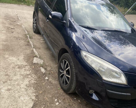 Рено Меган 2009 у Запоріжжя на Automoto.ua Синій Рено Меган, об'ємом двигуна 1.5 л та пробігом 280 тис. км за 7500 $, фото 1 на Automoto.ua