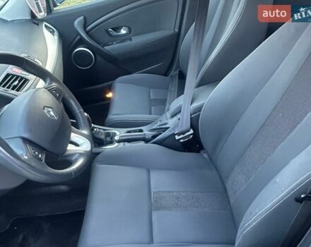 Синій Рено Меган, об'ємом двигуна 1.6 л та пробігом 192 тис. км за 6500 $, фото 9 на Automoto.ua