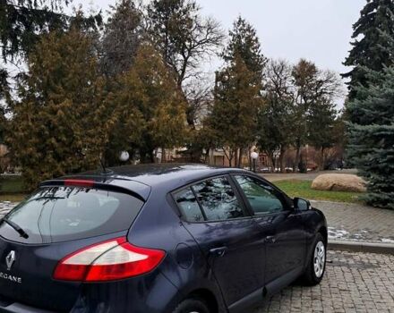 Синий Рено Меган, объемом двигателя 1.6 л и пробегом 249 тыс. км за 6100 $, фото 1 на Automoto.ua