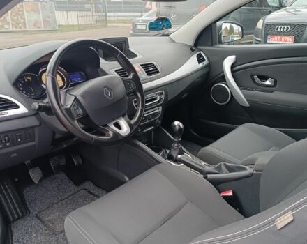 Синий Рено Меган, объемом двигателя 1.6 л и пробегом 217 тыс. км за 7200 $, фото 5 на Automoto.ua