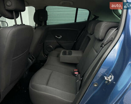 Синий Рено Меган, объемом двигателя 1.6 л и пробегом 196 тыс. км за 7300 $, фото 27 на Automoto.ua