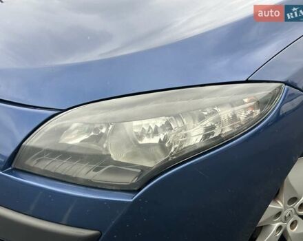 Синий Рено Меган, объемом двигателя 1.6 л и пробегом 298 тыс. км за 6990 $, фото 11 на Automoto.ua
