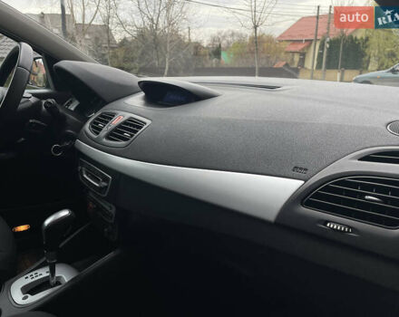 Синий Рено Меган, объемом двигателя 1.6 л и пробегом 196 тыс. км за 7300 $, фото 33 на Automoto.ua