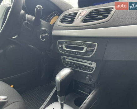 Синий Рено Меган, объемом двигателя 1.6 л и пробегом 196 тыс. км за 7300 $, фото 34 на Automoto.ua