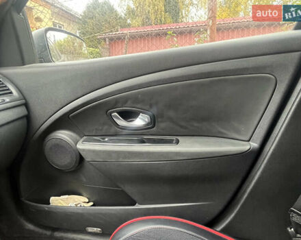 Синій Рено Меган, об'ємом двигуна 1.46 л та пробігом 260 тис. км за 5100 $, фото 10 на Automoto.ua