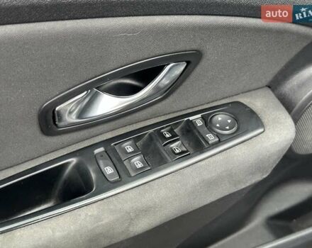 Синий Рено Меган, объемом двигателя 1.6 л и пробегом 298 тыс. км за 6990 $, фото 17 на Automoto.ua