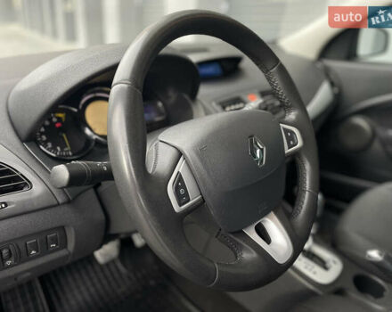 Синий Рено Меган, объемом двигателя 1.6 л и пробегом 196 тыс. км за 7300 $, фото 25 на Automoto.ua