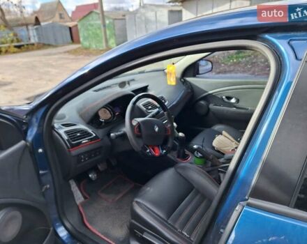 Синий Рено Меган, объемом двигателя 1.6 л и пробегом 248 тыс. км за 6500 $, фото 5 на Automoto.ua