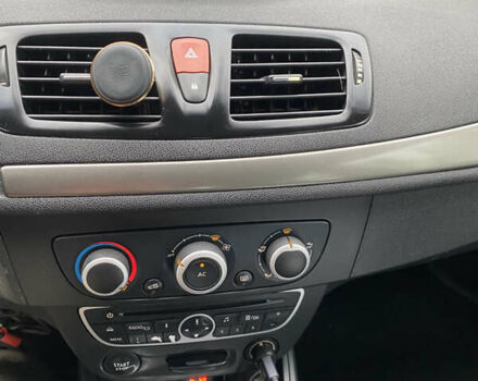 Синий Рено Меган, объемом двигателя 1.5 л и пробегом 255 тыс. км за 5999 $, фото 19 на Automoto.ua