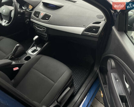 Синий Рено Меган, объемом двигателя 1.6 л и пробегом 196 тыс. км за 7300 $, фото 31 на Automoto.ua