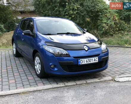 Рено Меган 2012 в Львове на Automoto.ua Синий Рено Меган, объемом двигателя 1.5 л и пробегом 300 тыс. км за 5250 $, фото 10 на Automoto.ua