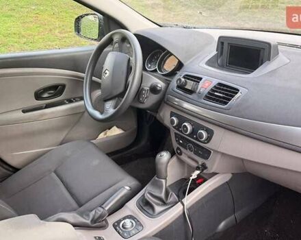 Синий Рено Меган, объемом двигателя 1.6 л и пробегом 197 тыс. км за 5900 $, фото 6 на Automoto.ua