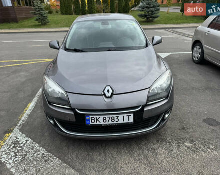 Рено Меган 2012 в Ровно на Automoto.ua Синий Рено Меган, объемом двигателя 1.5 л и пробегом 236 тыс. км за 5493 $, фото 1 на Automoto.ua