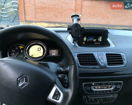 Рено Меган 2012 в Львове на Automoto.ua Синий Рено Меган, объемом двигателя 1.5 л и пробегом 300 тыс. км за 5250 $, фото 5 на Automoto.ua