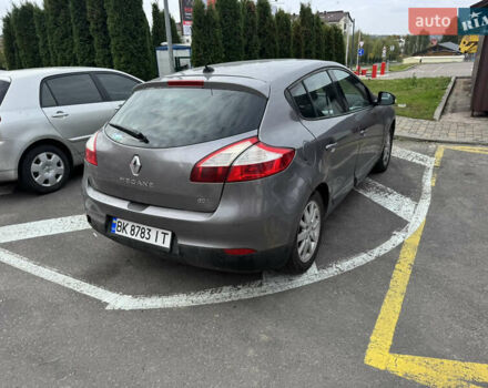 Рено Меган 2012 в Ровно на Automoto.ua Синий Рено Меган, объемом двигателя 1.5 л и пробегом 236 тыс. км за 5493 $, фото 4 на Automoto.ua