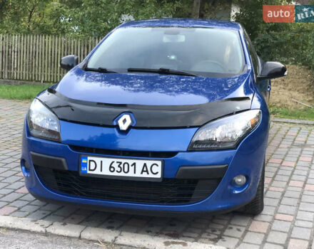 Рено Меган 2012 в Львове на Automoto.ua Синий Рено Меган, объемом двигателя 1.5 л и пробегом 300 тыс. км за 5250 $, фото 21 на Automoto.ua