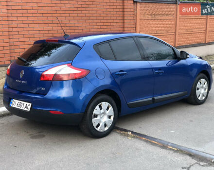 Рено Меган 2012 в Львове на Automoto.ua Синий Рено Меган, объемом двигателя 1.5 л и пробегом 300 тыс. км за 5250 $, фото 3 на Automoto.ua