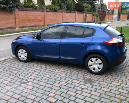 Рено Меган 2012 в Львове на Automoto.ua Синий Рено Меган, объемом двигателя 1.5 л и пробегом 300 тыс. км за 5250 $, фото 7 на Automoto.ua