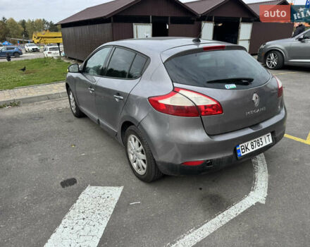 Рено Меган 2012 в Ровно на Automoto.ua Синий Рено Меган, объемом двигателя 1.5 л и пробегом 236 тыс. км за 5493 $, фото 6 на Automoto.ua