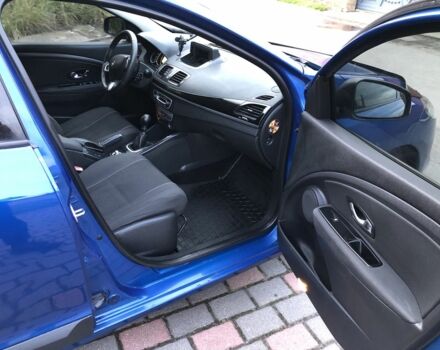 Синій Рено Меган, об'ємом двигуна 1.5 л та пробігом 300 тис. км за 5300 $, фото 13 на Automoto.ua