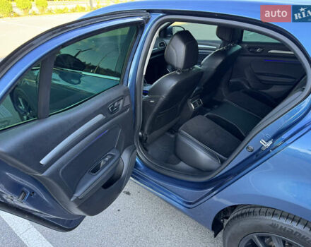 Синий Рено Меган, объемом двигателя 1.2 л и пробегом 201 тыс. км за 10299 $, фото 7 на Automoto.ua