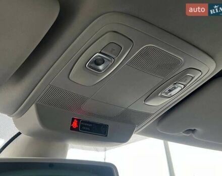 Синій Рено Меган, об'ємом двигуна 1.62 л та пробігом 135 тис. км за 18990 $, фото 35 на Automoto.ua