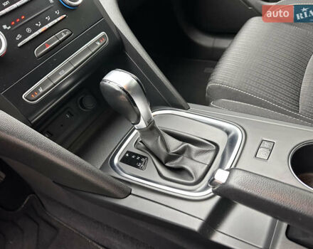 Синій Рено Меган, об'ємом двигуна 1.46 л та пробігом 80 тис. км за 14900 $, фото 55 на Automoto.ua