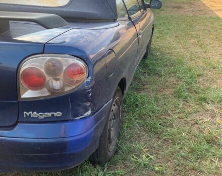 Синий Рено Меган, объемом двигателя 1.6 л и пробегом 254 тыс. км за 1000 $, фото 2 на Automoto.ua