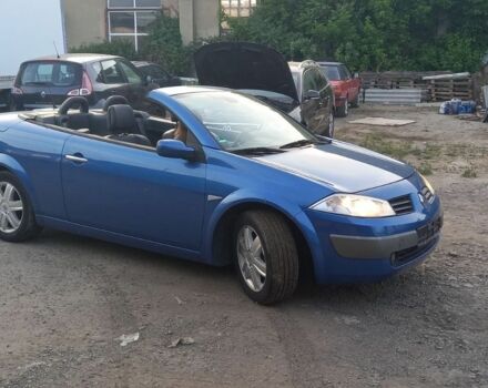 Рено Меган 2005 в Ужгороде на Automoto.ua Синий Рено Меган, объемом двигателя 2 л и пробегом 200 тыс. км за 4700 $, фото 1 на Automoto.ua
