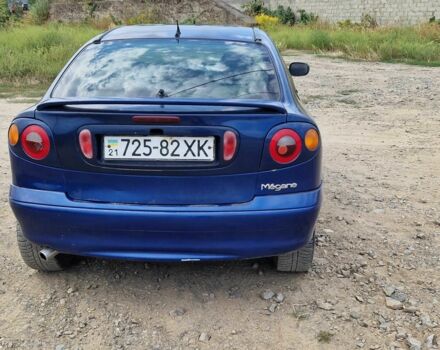 Синий Рено Меган, объемом двигателя 1.6 л и пробегом 50 тыс. км за 950 $, фото 3 на Automoto.ua