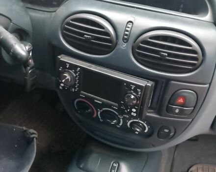 Синий Рено Меган, объемом двигателя 0 л и пробегом 100 тыс. км за 800 $, фото 2 на Automoto.ua